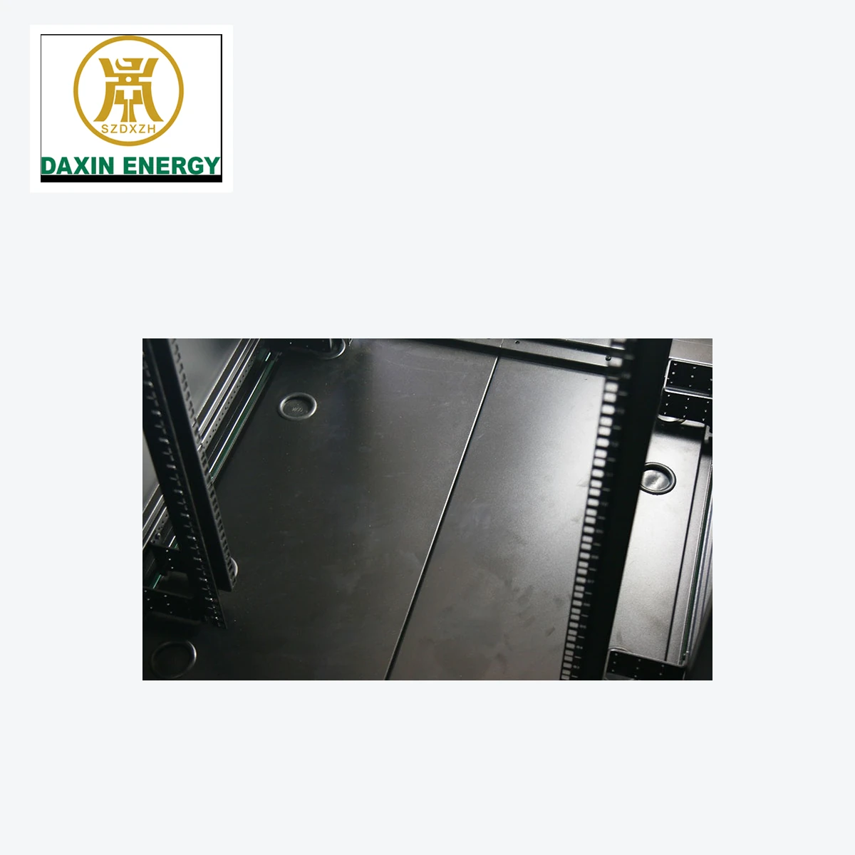bottom cable entry inside DAXIN KH server cabinet