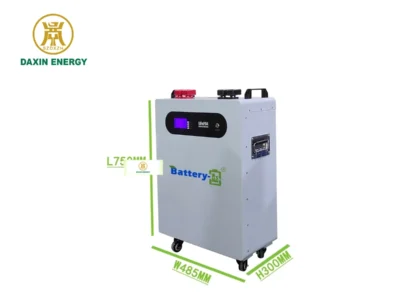 DAXIN 48V400AH — настенная батарея LiFePO4, вид 1 с логотипом DAXIN ENERGY